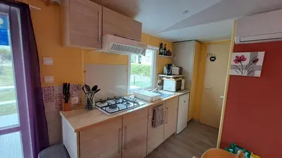 Cuisine ou kitchenette dans l'établissement Muntagn' home