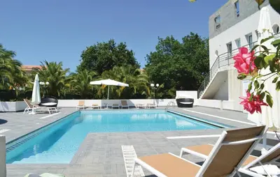 Piscine de l'établissement 3 Bedroom Nice Home In Moriani Plage ou située à proximité