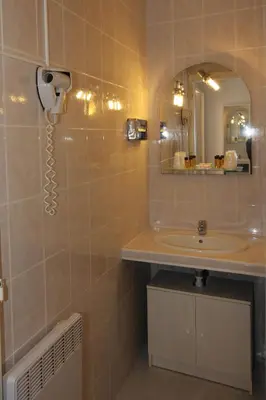 Salle de bains dans l'établissement Hôtel U Pozzu