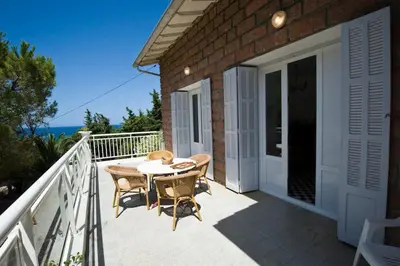 Balcon ou terrasse dans l'établissement Villa Kalliste