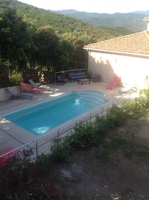 Piscine de l'établissement Apartement Alba Oletta ou située à proximité