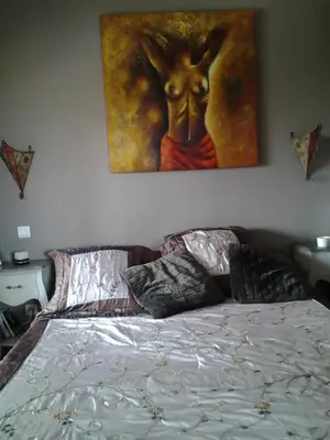 Un ou plusieurs lits dans un hébergement de l'établissement Villa de charme avec piscine