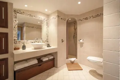 Salle de bains dans l'établissement locations calenzana