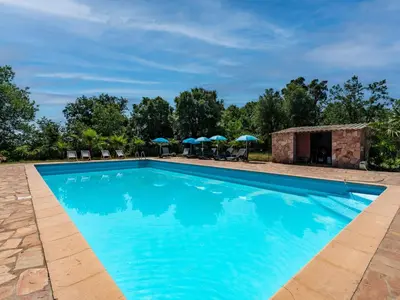 Piscine de l'établissement Villa Gelormini-1 by Interhome ou située à proximité