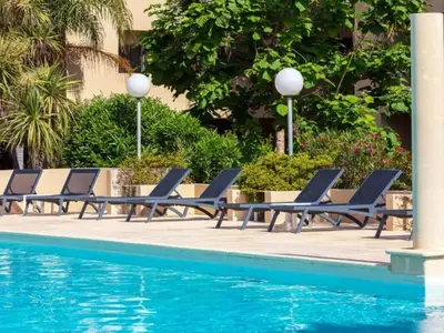 Piscine de l'établissement Apartment MB6 sans vue mer by Interhome ou située à proximité
