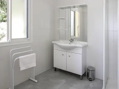 Salle de bains dans l'établissement Apartment Aloes by Interhome