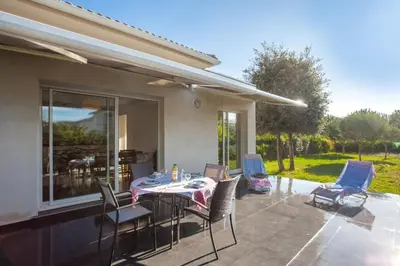 Jardin de l'établissement Villa Jardins de la Mer
