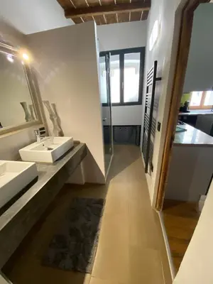 Salle de bains dans l'établissement Appartement L'Ile-Rousse