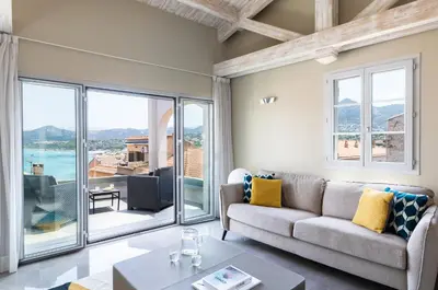 Coin salon dans l'établissement Residence Pidrinella