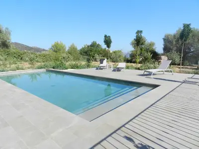 Piscine de l'établissement Cantari ou située à proximité