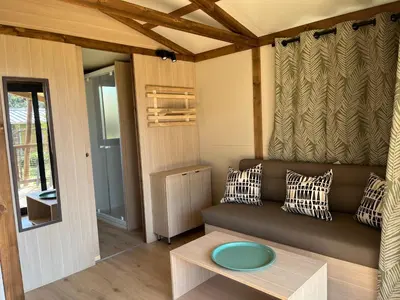 Coin salon dans l'établissement Ri-Veu corse dans camping marina di sorbo
