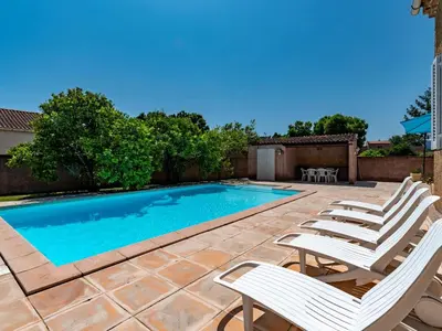 Piscine de l'établissement Holiday Home Casella by Interhome ou située à proximité