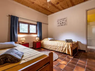 Un ou plusieurs lits dans un hébergement de l'établissement Holiday Home Svyntha by Interhome