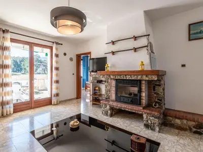 Télévision ou salle de divertissement dans l'établissement Apartment Casa Antoinette by Interhome