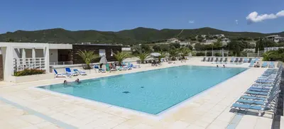 Vue générale sur la montagne ou vue sur la montagne depuis l'appart'hôtel