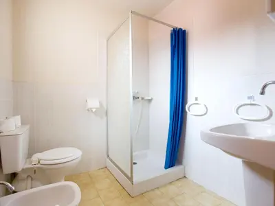 Salle de bains dans l'établissement Apartment Thalassa-1 by Interhome