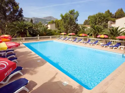 Piscine de l'établissement ;Résidence Thalassa 202S ou située à proximité
