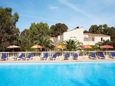 Piscine de l'établissement ;Résidence Thalassa 202S ou située à proximité