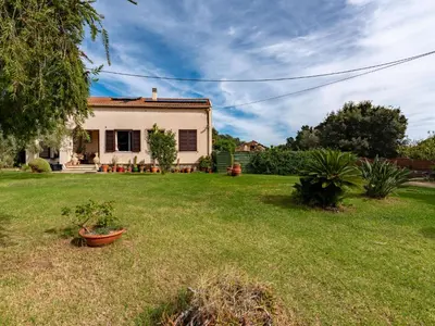 Jardin de l'établissement Apartment Villa Volpajola by Interhome