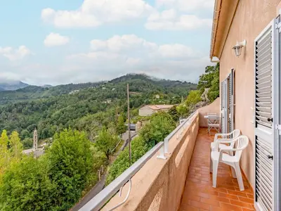 Vue générale sur la montagne ou vue sur la montagne depuis la maison de vacances