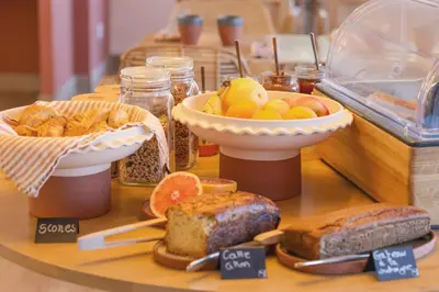 Nourriture dans l'hôtel ou à proximité