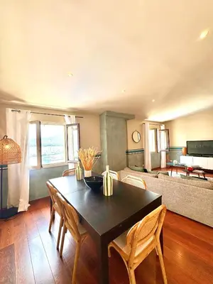 Cuisine ou kitchenette dans l'établissement Appartement vue mer Christophe Colomb 140m2