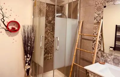 Salle de bains dans l'établissement Hôtel U Passa Tempu