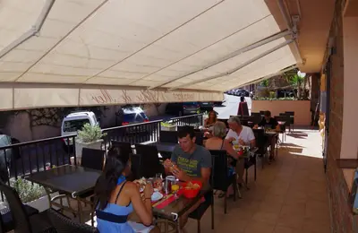 Restaurant ou autre lieu de restauration dans l'établissement Brise de Mer