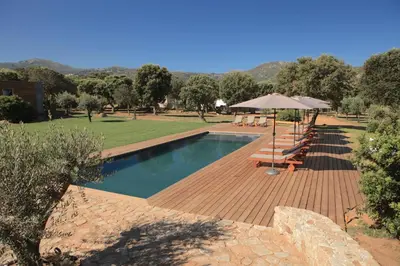 Piscine de l'établissement Casa Legna ou située à proximité