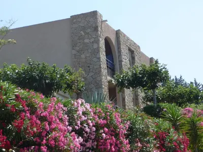 Jardin de l'établissement Résidence Marine de Palumbare