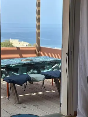 Balcon ou terrasse dans l'établissement La Giraglia