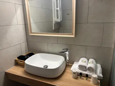 Salle de bains dans l'établissement Hotel Bellevue