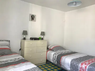 Un ou plusieurs lits dans un hébergement de l'établissement Maison entière tout équipé 4 chambre possibilité de 10 couchage Venaco Centre Corse