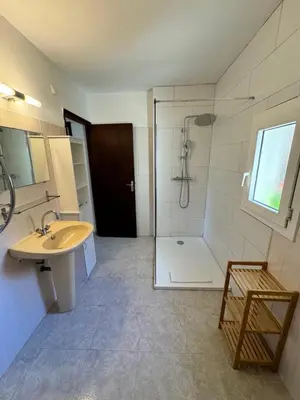 Salle de bains dans l'établissement Résidences Anna