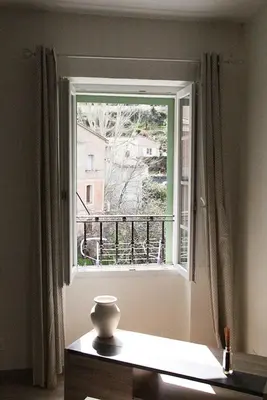 Balcon ou terrasse dans l'établissement Charmant F2 dans joli village Corse