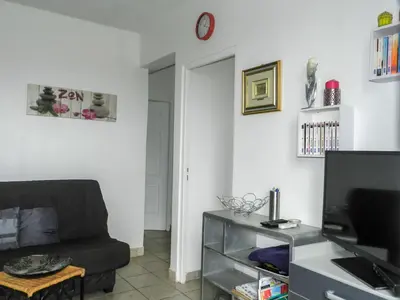 Télévision ou salle de divertissement dans l'établissement Holiday Home Cavoni by Interhome