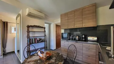 Cuisine ou kitchenette dans l'établissement Résidence Di A Serra