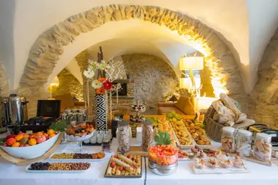 Nourriture dans l'hôtel ou à proximité