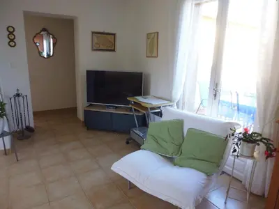 Télévision ou salle de divertissement dans l'établissement Villa mit grosser Sommerküche und Pool, 8 Minuten zum Sandstrand Cap Sud