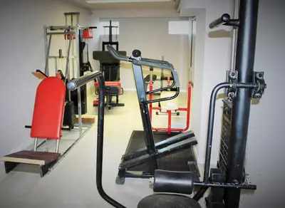 Salle ou équipements de sports de l'établissement Appart Hotel Corte HR