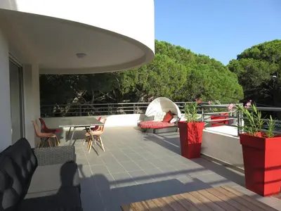 Balcon ou terrasse dans l'établissement les rivages de calvi