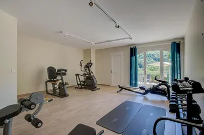 Salle ou équipements de sports de l'établissement Hôtel Restaurant la Corniche