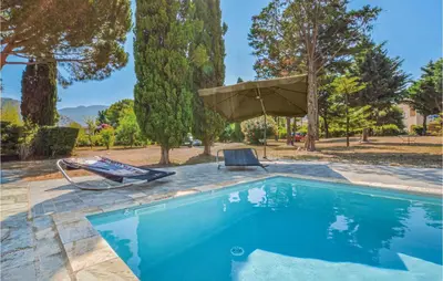 Piscine de l'établissement Amazing Home In St Florent With Wifi ou située à proximité