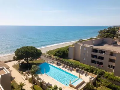 Piscine de l'établissement Apartment MB4 Loggia by Interhome ou située à proximité