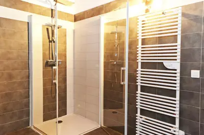 Salle de bains dans l'établissement Hotel Riviera