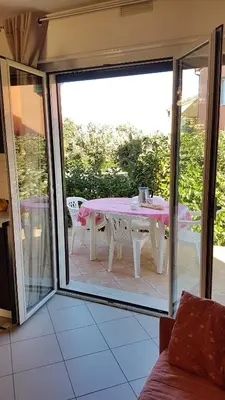 Balcon ou terrasse dans l'établissement Chez Valérie et Stéphane, Les terrasses de Lozari