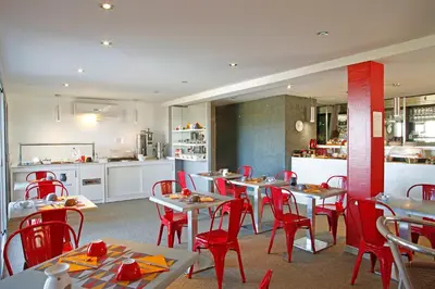 Nourriture dans l'hôtel ou à proximité