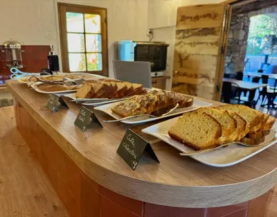 Nourriture dans l'hôtel ou à proximité
