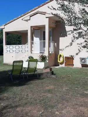 Jardin de l'établissement maison Inseme