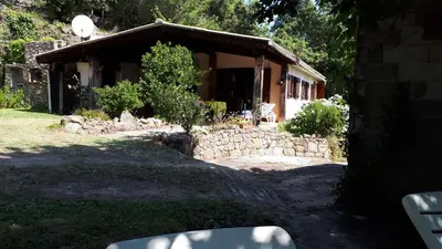 Jardin de l'établissement DISCRET, APAISANT, CALME entre MER et MONTAGNE, THERMALISME